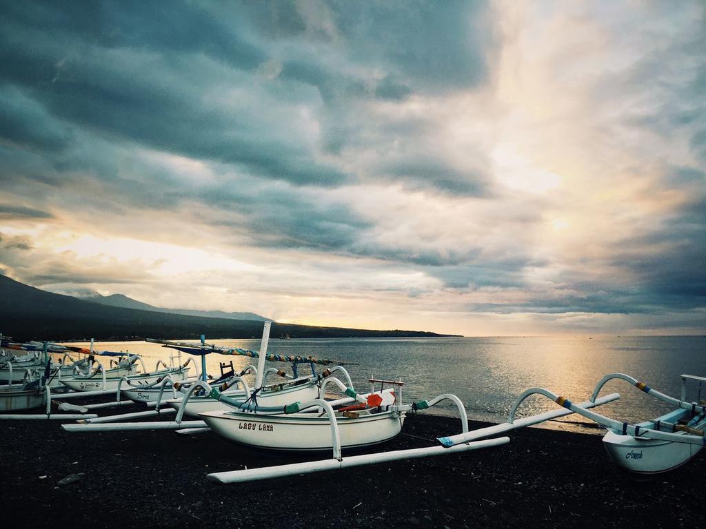 Valomia Beachfront Amed Exterior foto